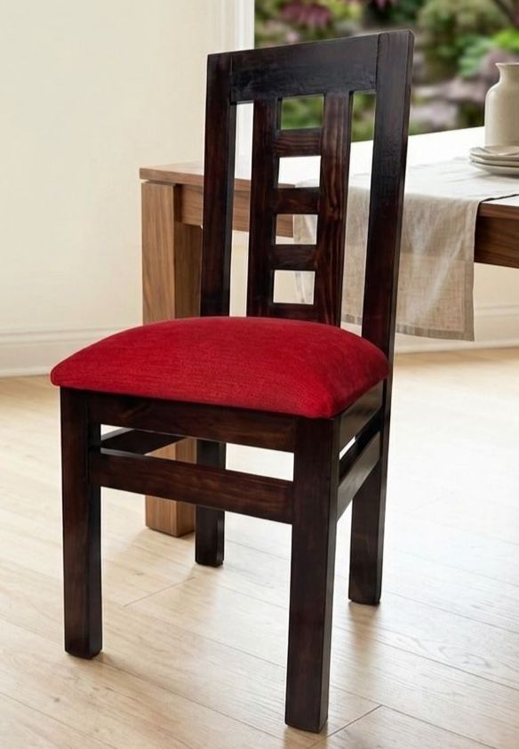 Juego de comedor modelo Normando
